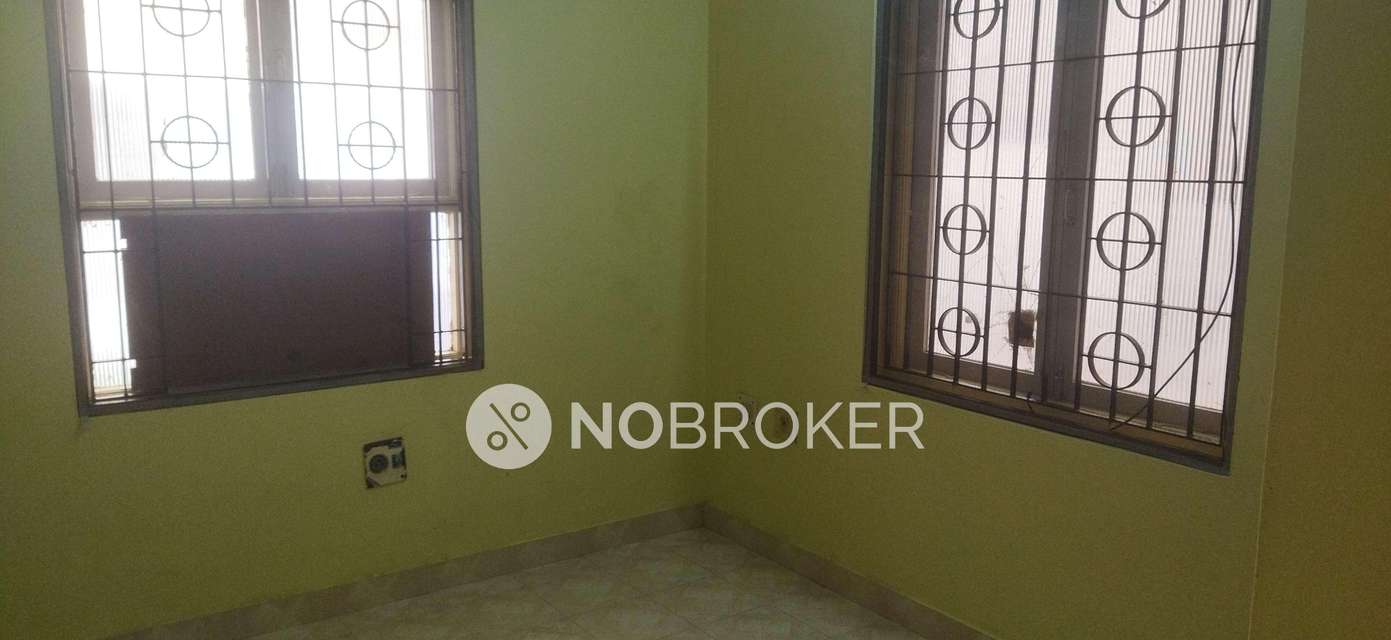 2 BHK Flat In Sreenivas Naiduruva  For Sale  In T.nagar