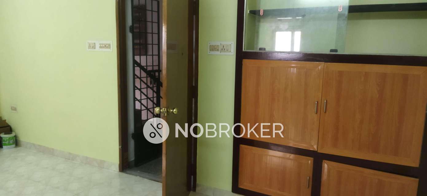2 BHK Flat In Sreenivas Naiduruva  For Sale  In T.nagar