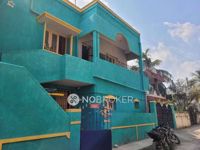 Independent House Selaiyur Rent WITHOUT BROKERAGE Semifurnished 1 RK Rental Flat in