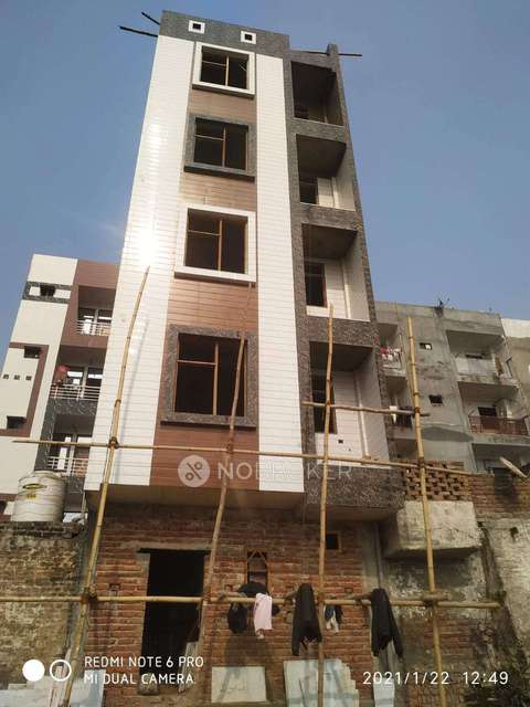 2 BHK Flat In Standalone Bhuidling  For Sale  In Rohini