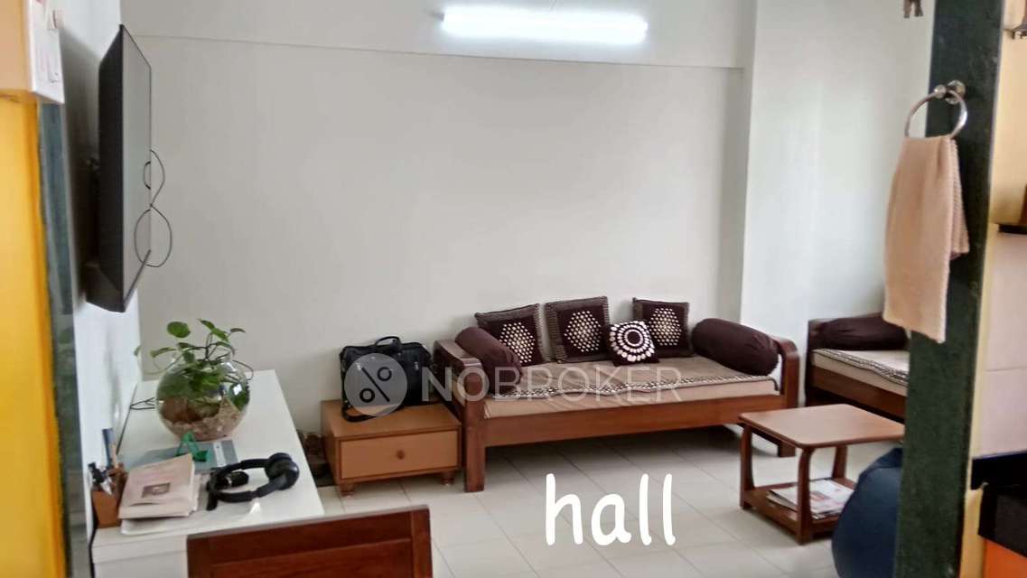 3 BHK Flat In Jinal Chs For Sale  In Kandivali East