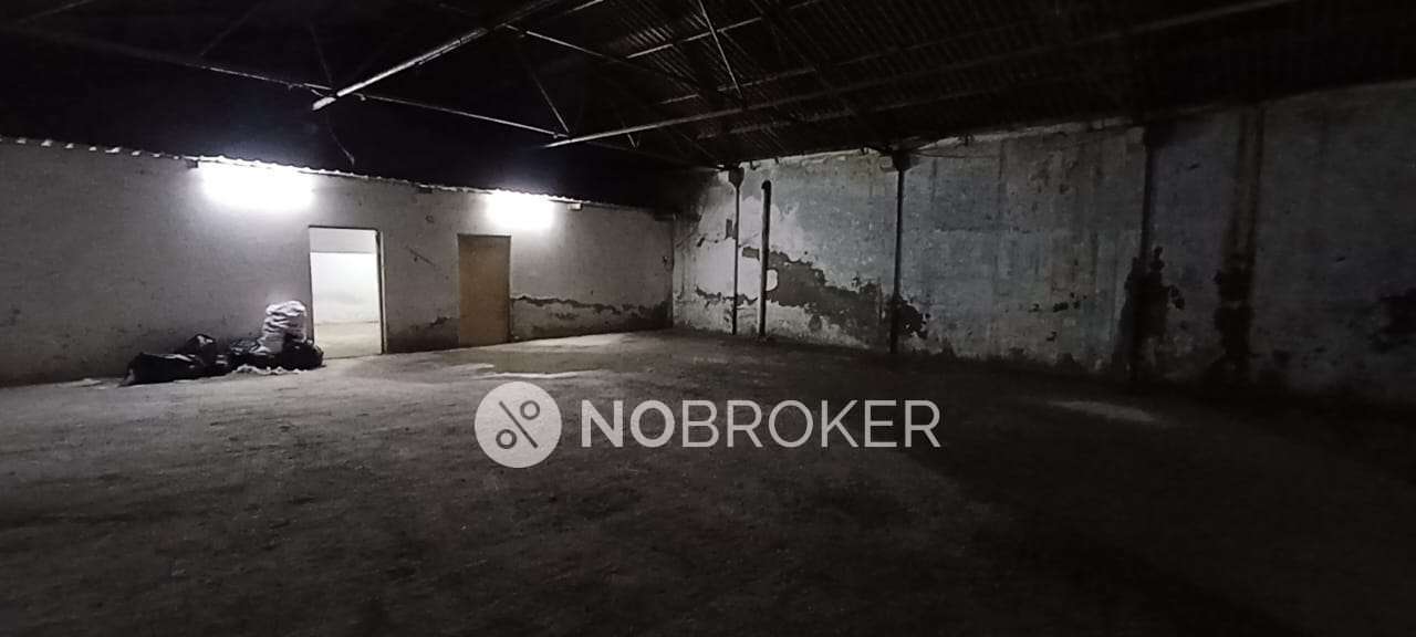 Godown/Warehouse in Sector 4, Noida for Rent 
