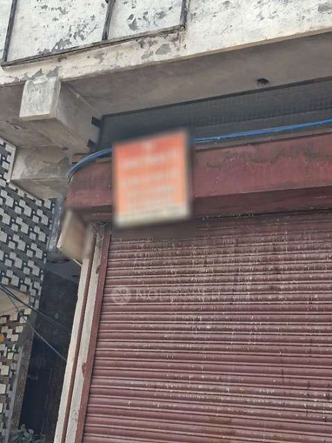 Shop in  Sultanpuri, Delhi for sale 