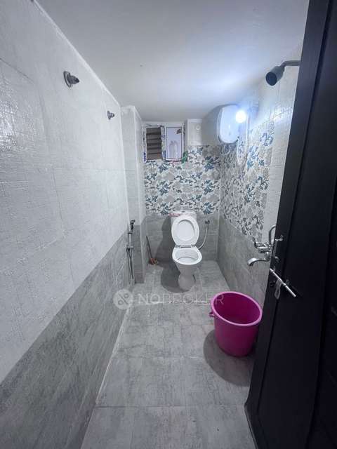 2 BHK Flat In Akruthi Venkatadri Towers For Sale  In Nizampet