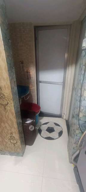 1 BHK Flat In Sai Sahakari Housing Society For Sale  In Ghatkopar East