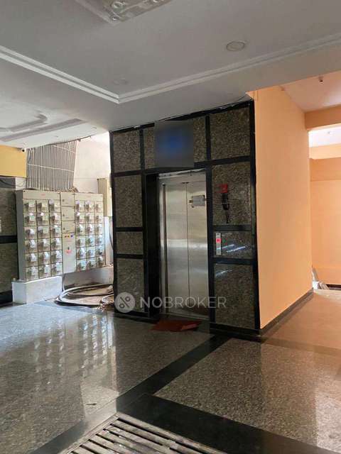 2 BHK Flat In Saiabha Complex For Sale  In Hussaini Alam