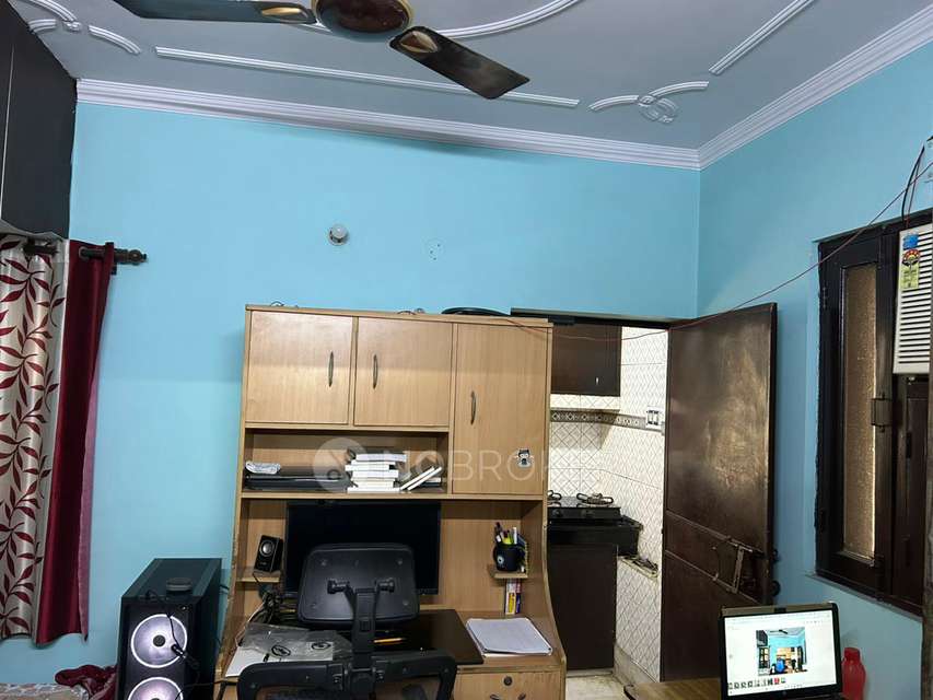 1 BHK Flat In Dda Flats For Sale  In Tis Hazari