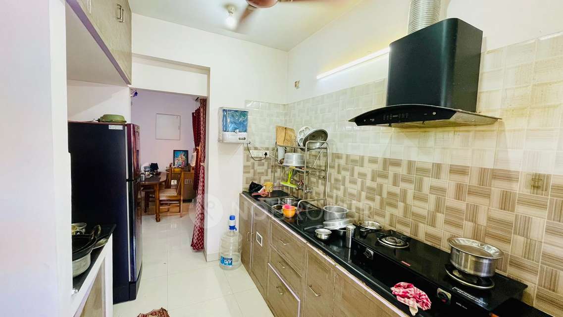 2 BHK Flat In S.v. Towers For Sale  In Old Washermanpet