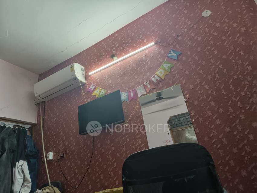 PG for Anyone in Razapur Khurd