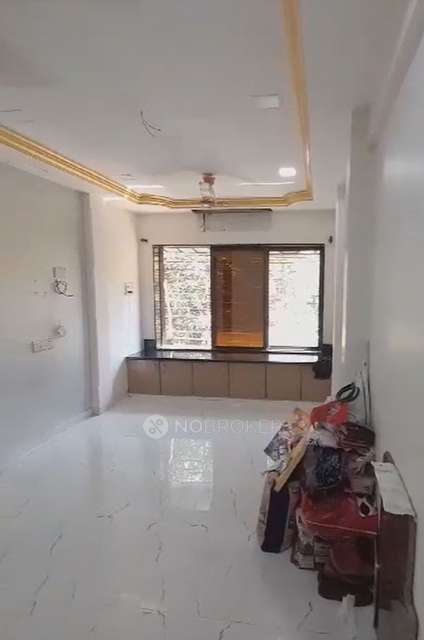 1 BHK Flat In Veena Sadan Chs For Sale  In Mulund West