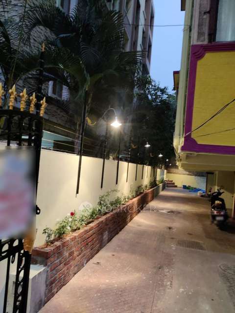 3 BHK Flat In Gayathri Arcade For Sale  In  West Marredpally