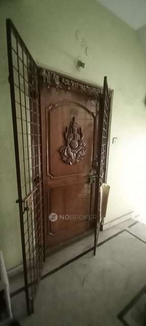 3 BHK Flat In Gayathri Arcade For Sale  In  West Marredpally