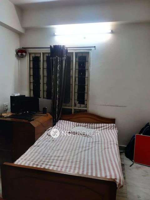 3 BHK Flat In Gayathri Arcade For Sale  In  West Marredpally