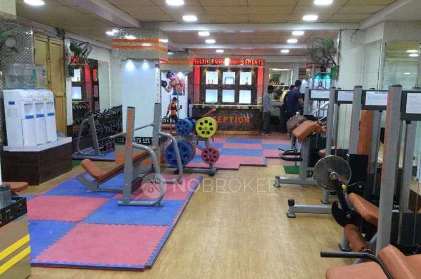 Showroom in Dilshad Garden, Delhi for sale 