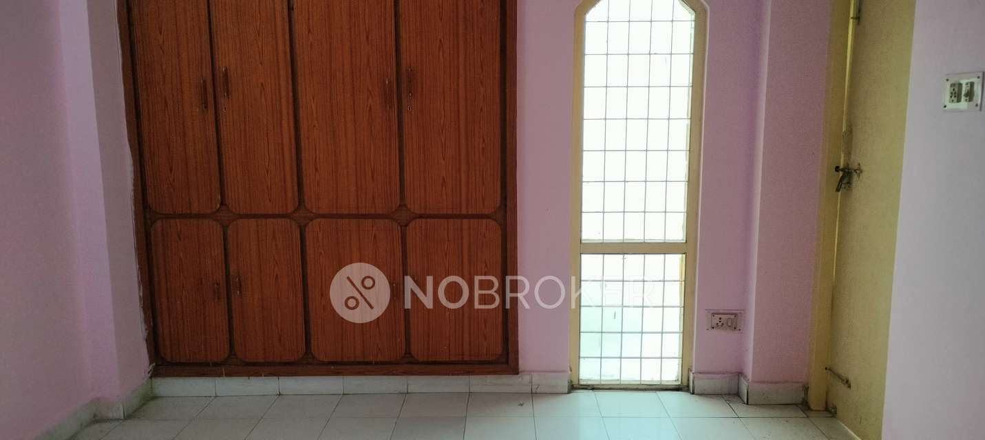 2 BHK Flat In Anand Ashray Apartment For Sale  In Jyoti Colony, Karkhana