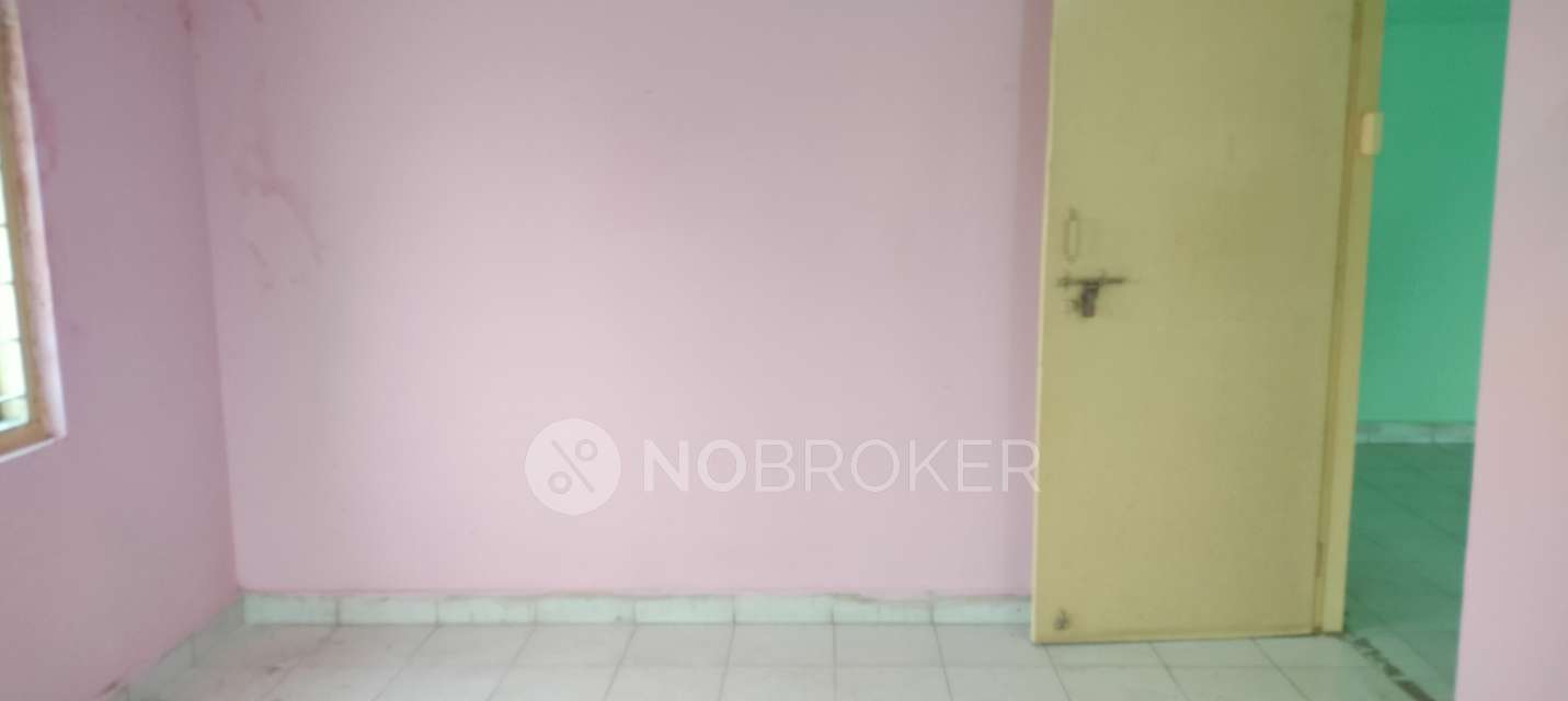 2 BHK Flat In Anand Ashray Apartment For Sale  In Jyoti Colony, Karkhana