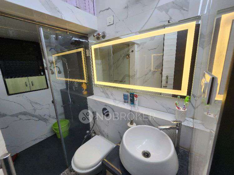 3 BHK Flat In Silver Leaf  For Sale  In Kandivali East