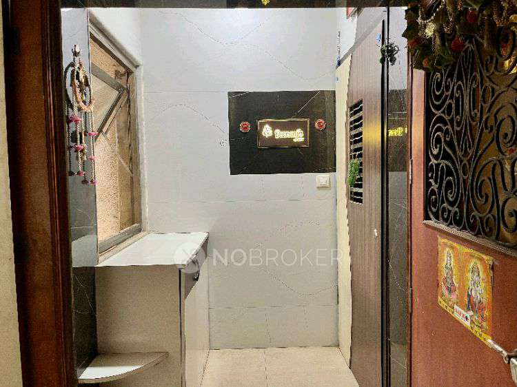 3 BHK Flat In Silver Leaf  For Sale  In Kandivali East