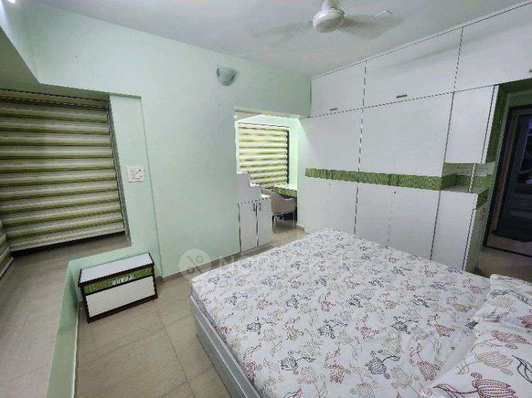3 BHK Flat In Silver Leaf  For Sale  In Kandivali East