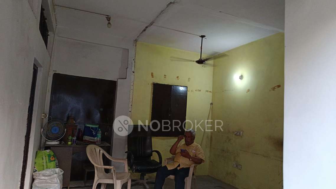 Showroom in Sector 49, Noida for Rent 