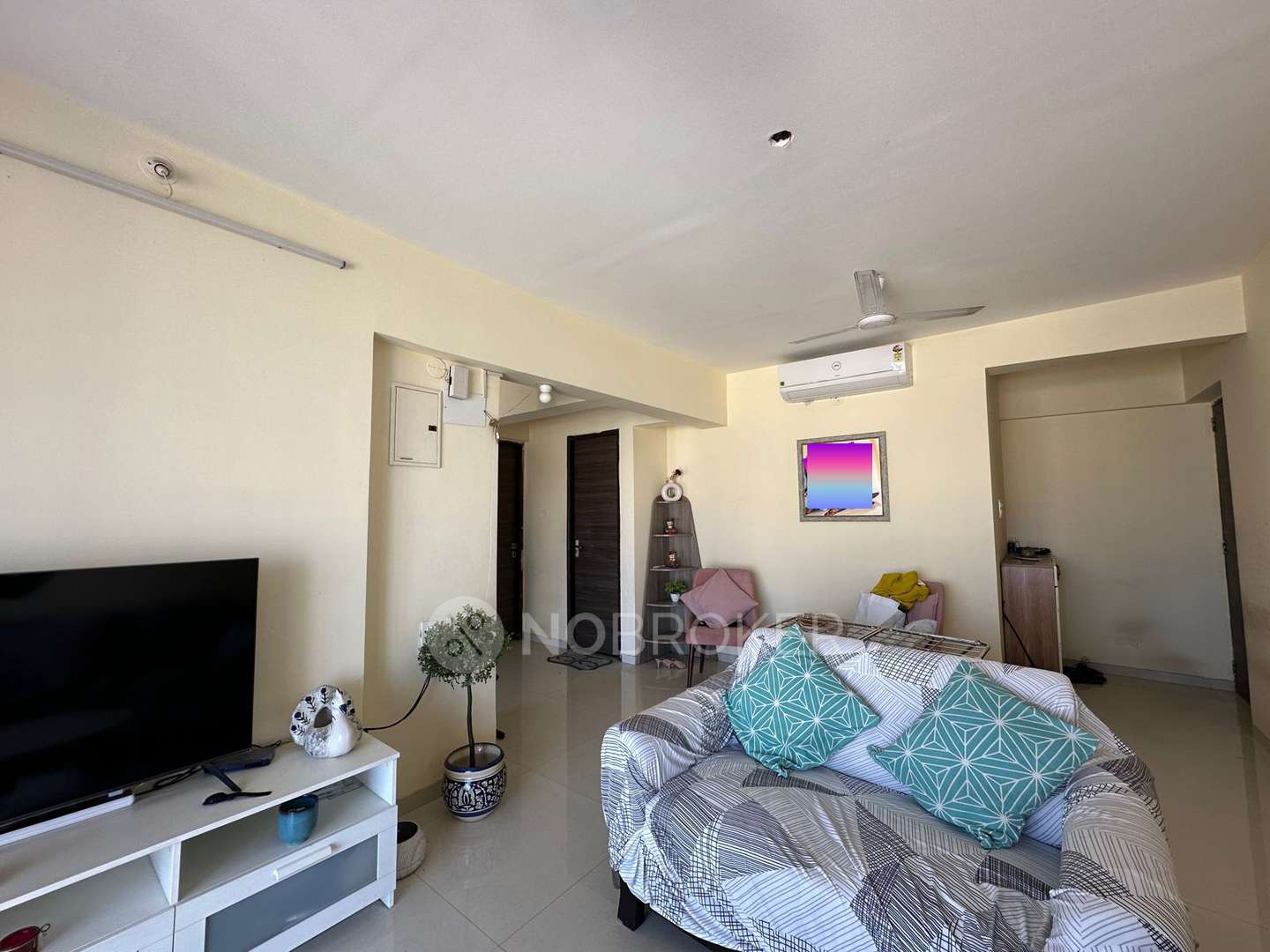Solitaire Heights, Malad West Malad West Rent WITHOUT BROKERAGE Unfurnished 2 BHK Rental Flat