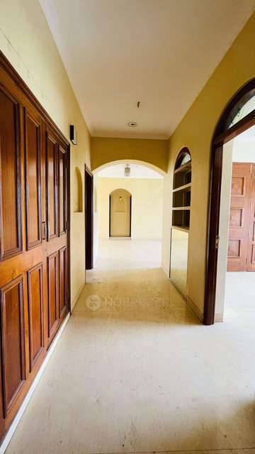 3 BHK Flat In Usha Apartment For Sale  In Santacruz West