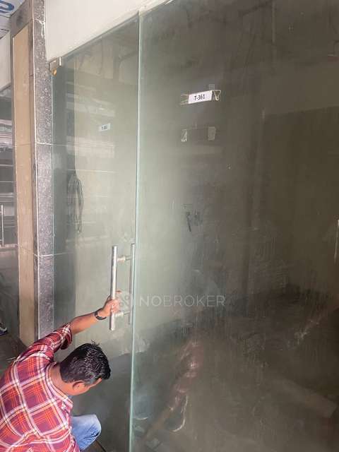 Shop in Greater Noida, Greater Noida for Rent 