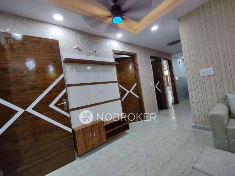 3 BHK Flat In Neelkanth Apartment For Sale  In Rohini
