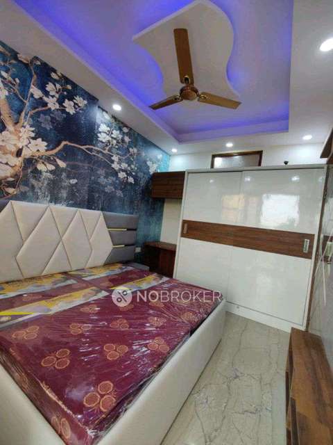 3 BHK Flat In Neelkanth Apartment For Sale  In Rohini