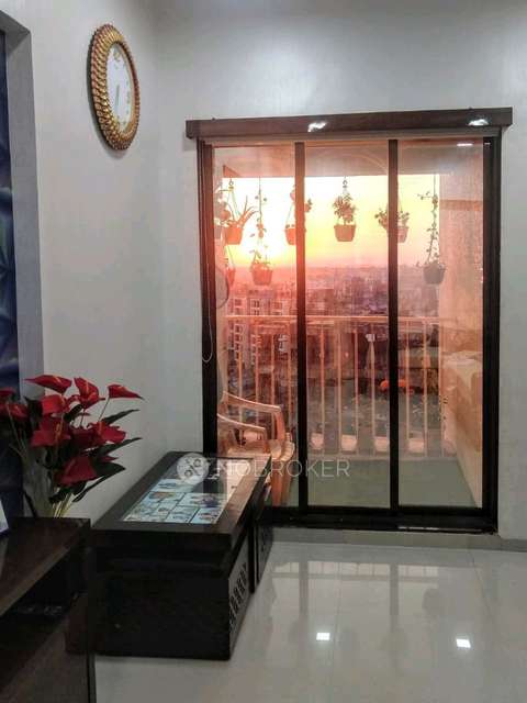 1 BHK Flat In Narmada Mohan Chs For Sale  In Naigaon East