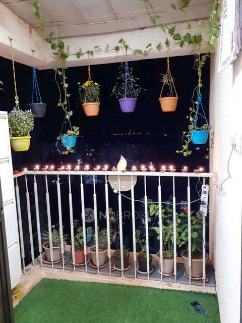 1 BHK Flat In Narmada Mohan Chs For Sale  In Naigaon East