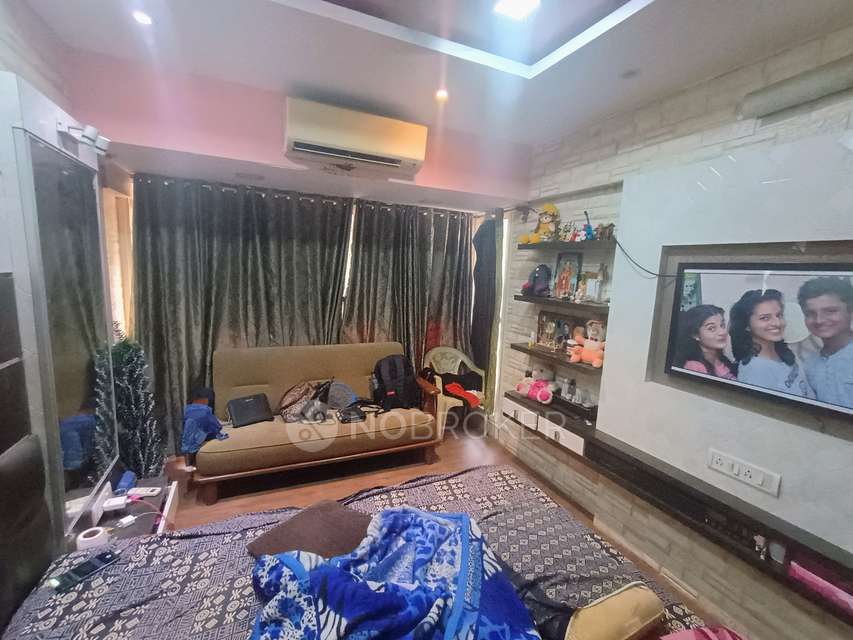 3 BHK Flat In Bhoomi Legend For Sale  In Kandivali East