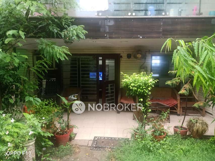 3 BHK Flat In Om Apartment For Sale  In West Punjabi Bagh