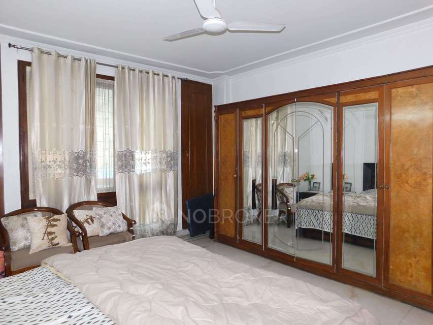3 BHK Flat For Sale  In Greater Kailash