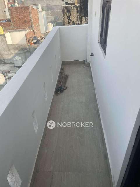 2 BHK Flat For Sale  In  Mohan Garden