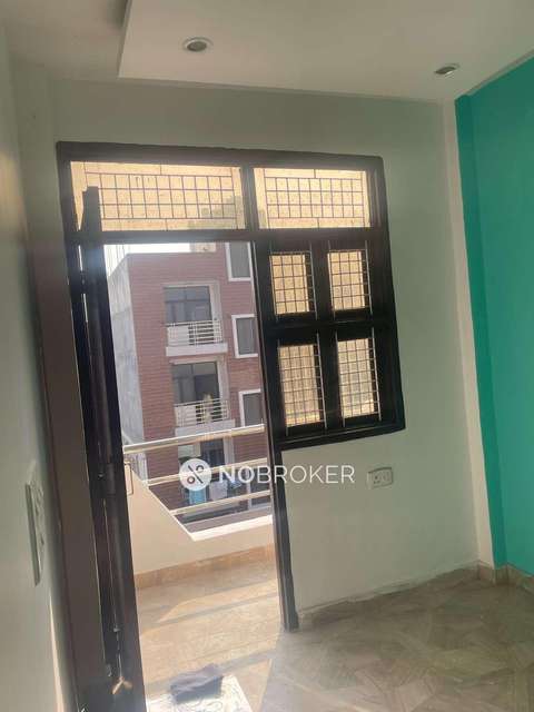 2 BHK Flat For Sale  In  Mohan Garden