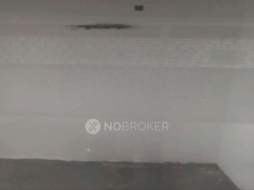 Shop in Siddharth Vihar, Ghaziabad for Rent 