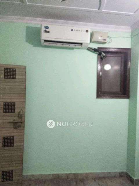 4 BHK Flat For Sale  In Shahdara