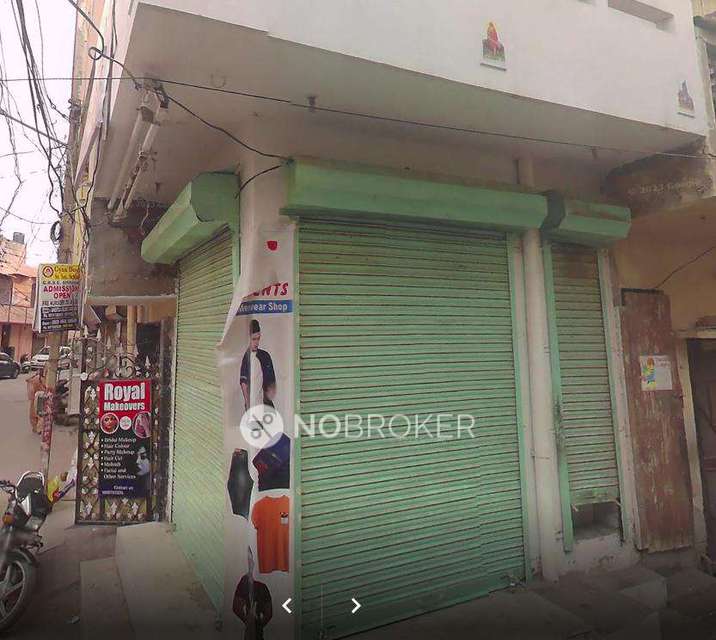 Shop in Sector 8, Gurgaon for sale 