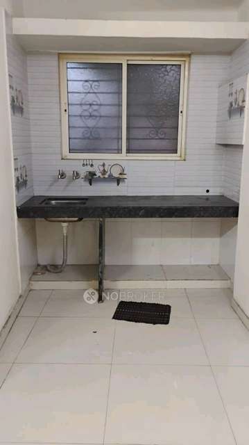 Shared Room for Female In 1 RK  In Karve Nagar 