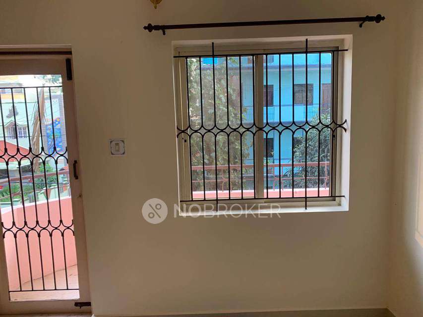 3 BHK Flat In Prakruthi Apartments, Ganesha Block For Sale  In Athmananda Colony Main Road