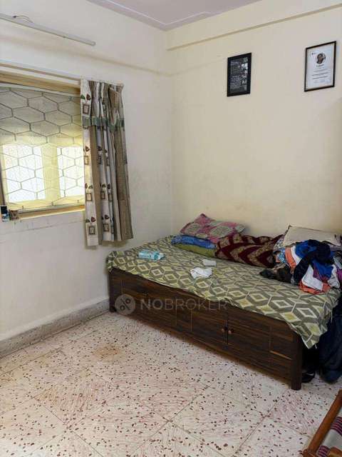 1 RK Flat For Sale  In Kandivali West