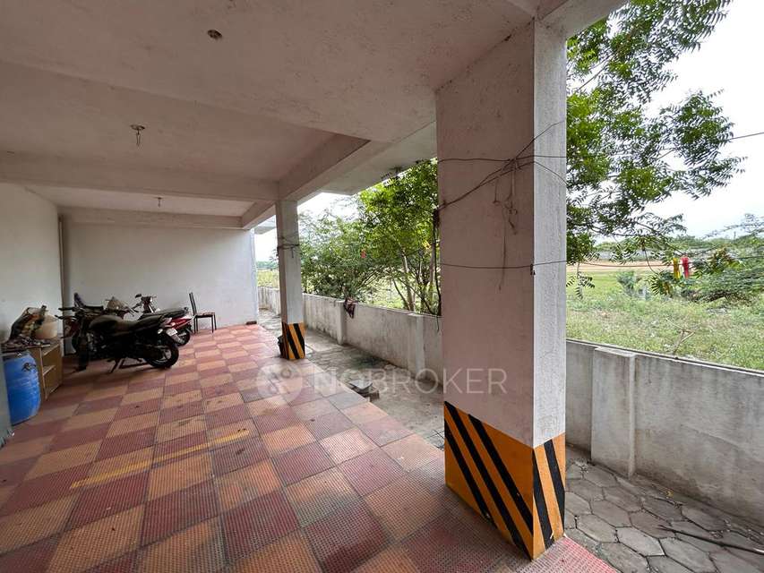 2 BHK Flat In Irumbuliyur, Tambaram For Sale  In Irumbuliyur Bus Stop