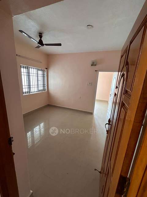 2 BHK Flat In Irumbuliyur, Tambaram For Sale  In Irumbuliyur Bus Stop