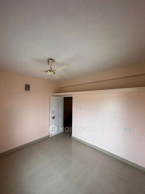 2 BHK Flat In Irumbuliyur, Tambaram For Sale  In Irumbuliyur Bus Stop