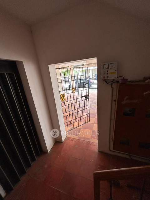 2 BHK Flat In Irumbuliyur, Tambaram For Sale  In Irumbuliyur Bus Stop