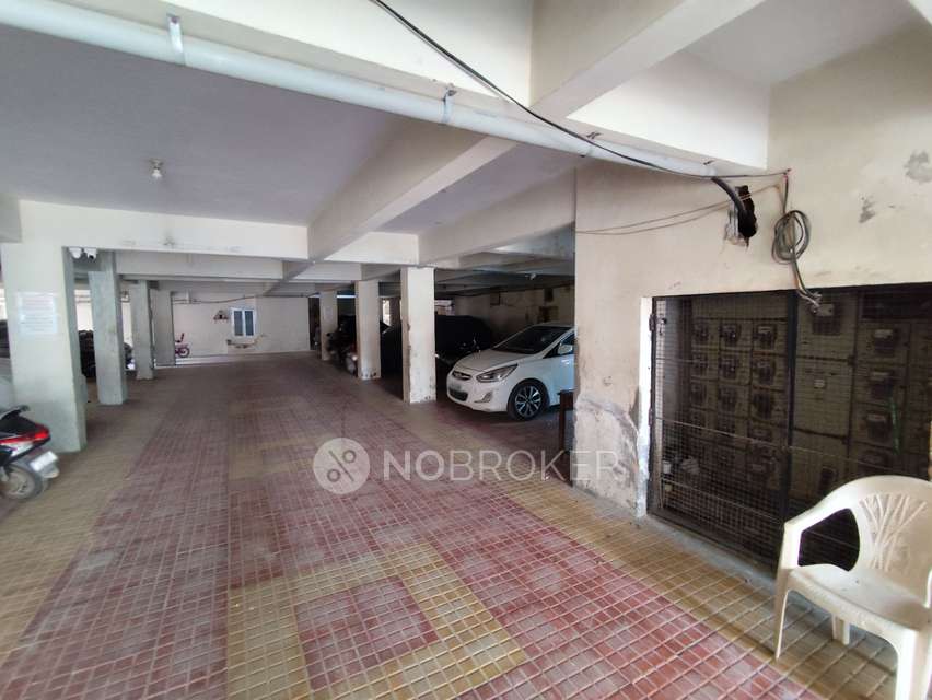 2 BHK Flat In Devi Mansion For Sale  In Hydershakota