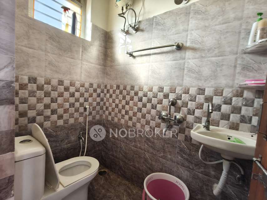 2 BHK Flat In Dhruva Residency For Sale  In Shaikpet