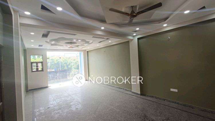 Commercial Property in Sector 69, Noida for sale 