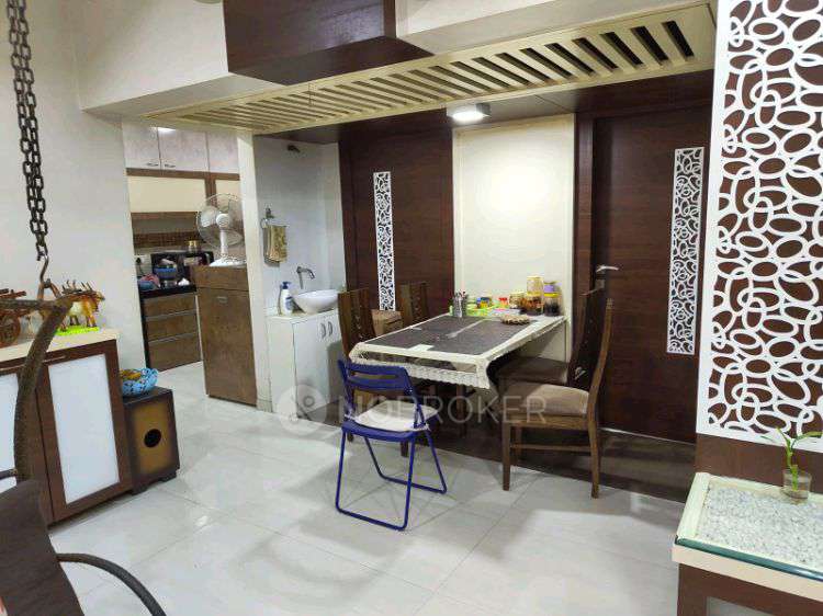 2 BHK Flat In Kulaswamini Chs, Vile Parle East For Sale  In Vile Parle East, Vile Parle